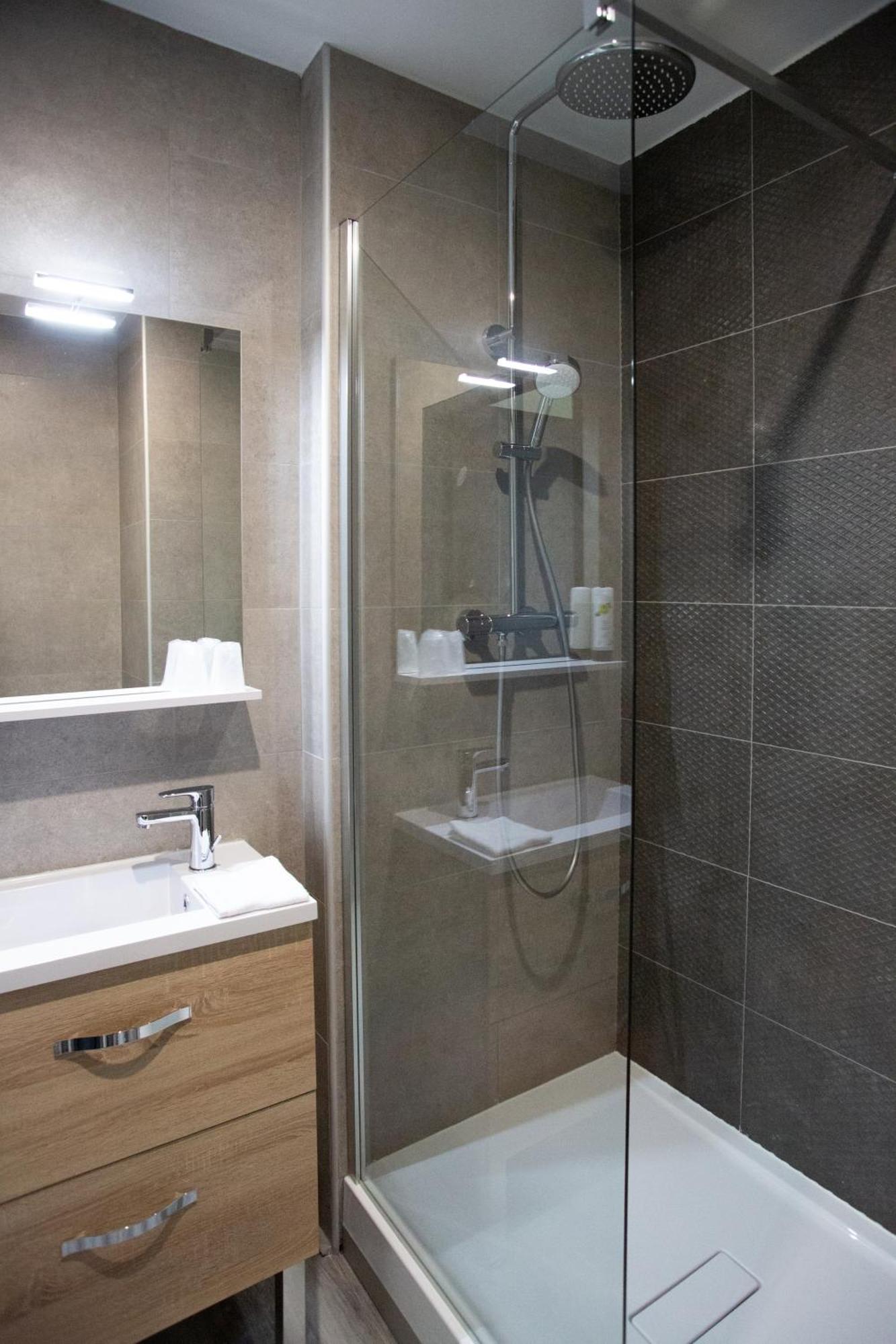 Logis Hotel Restaurant Le Sainte Mere Zewnętrze zdjęcie