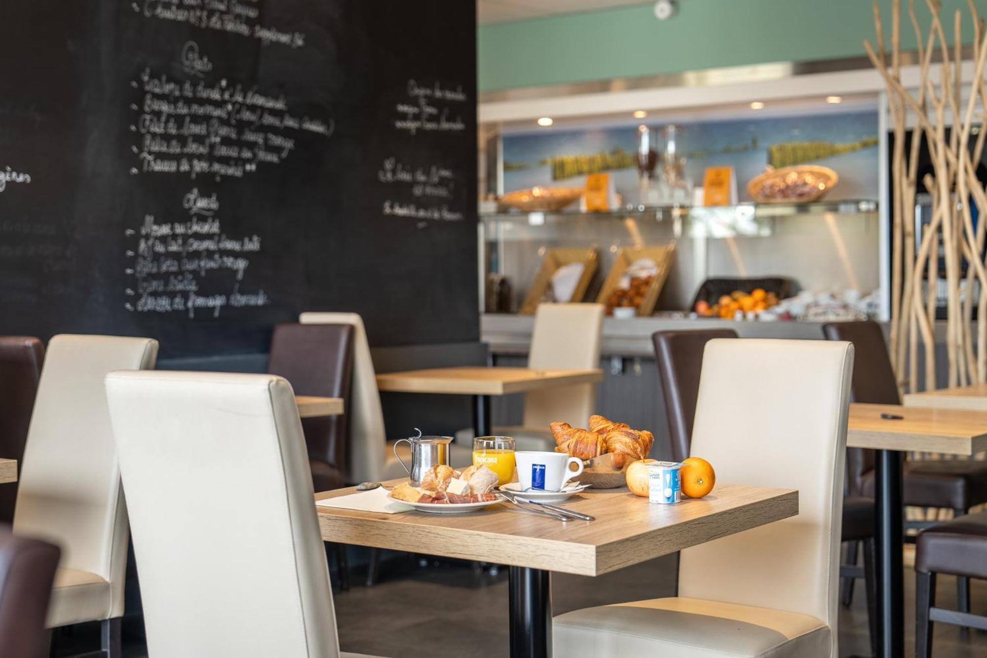 Logis Hotel Restaurant Le Sainte Mere Zewnętrze zdjęcie