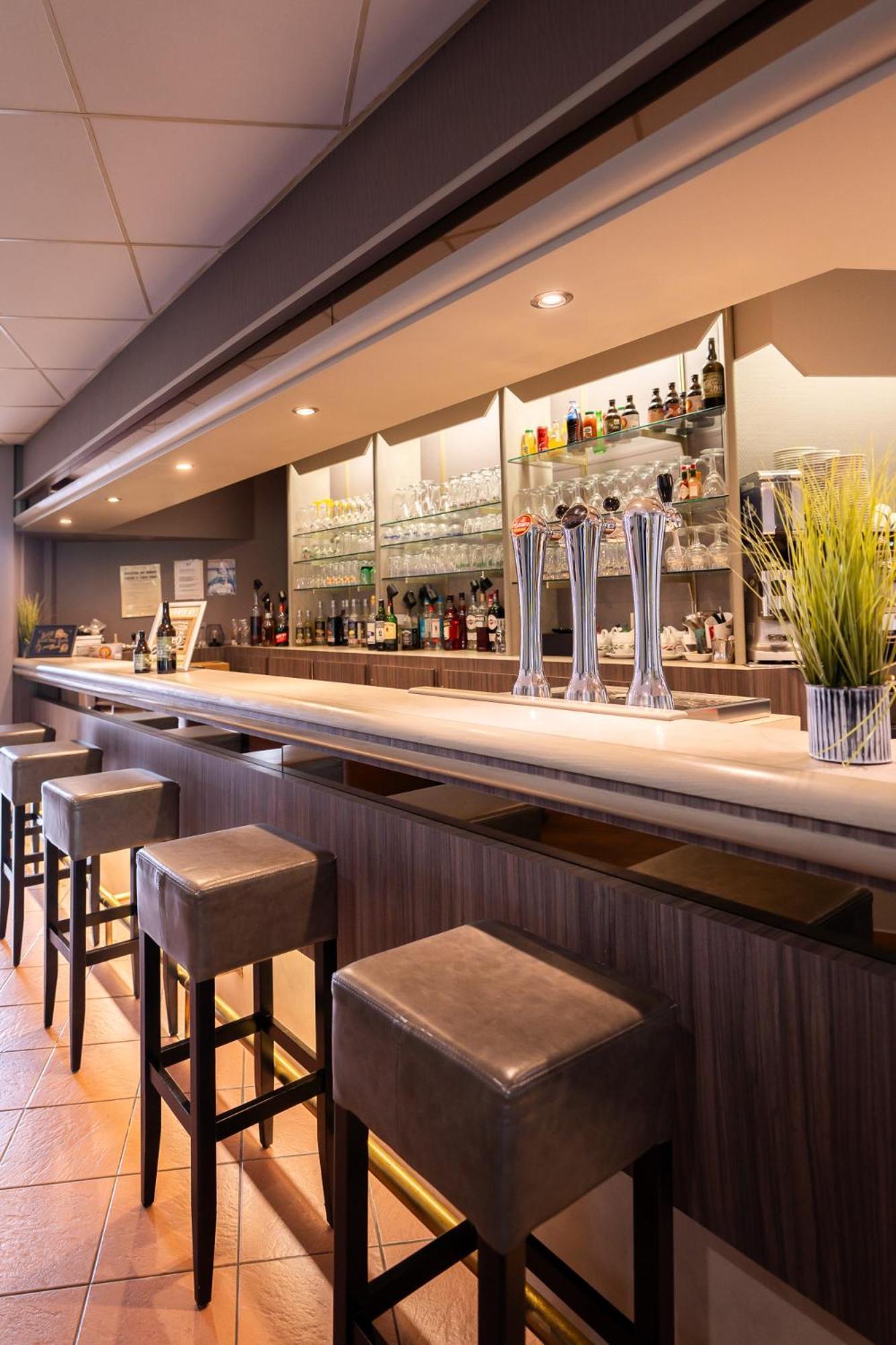 Logis Hotel Restaurant Le Sainte Mere Zewnętrze zdjęcie